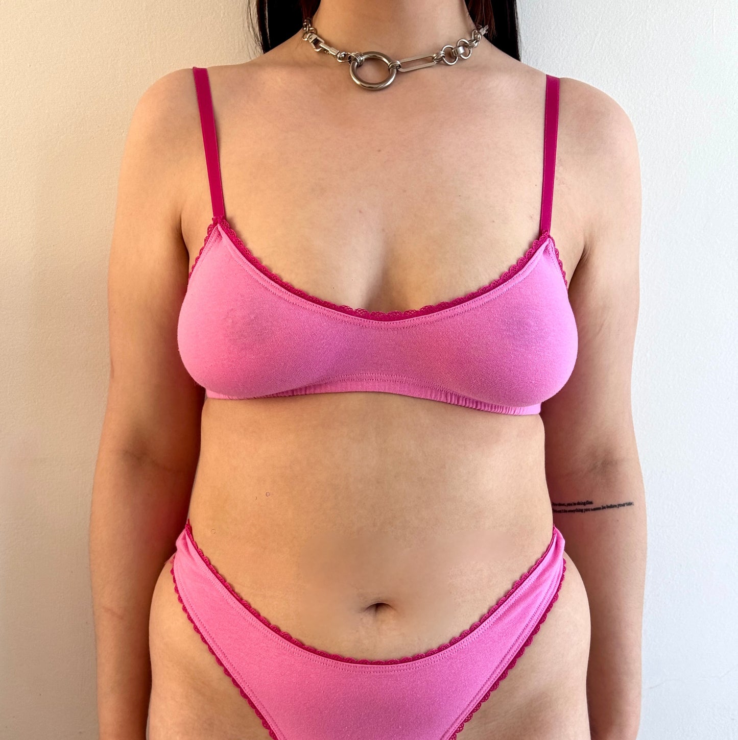 Top Soledad - rosa chicle